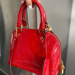 Louis Vuitton Alma bb CERISE Vernis